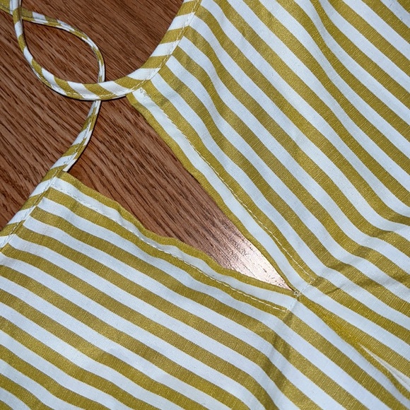 V Neck Summer Dress NWOT - Picture 14 of 14